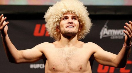 Rusiyalı məşhur döyüşçü Bakıya gəlir 