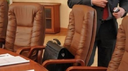 Yüksək rütbəli məmur İSTEFA VERDİ - FOTO