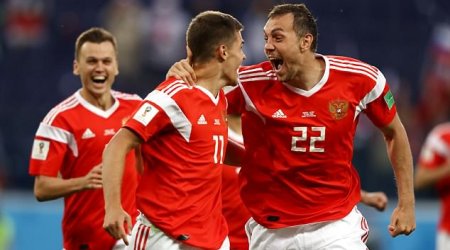 Россия впервые вышла в 1/8 финала ЧМ 
