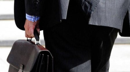 Daha 3 məmur işdən çıxarıldı: yeni təyinatlar