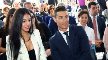 Ronaldudan sevgilisinə milyonluq hədiyyə  