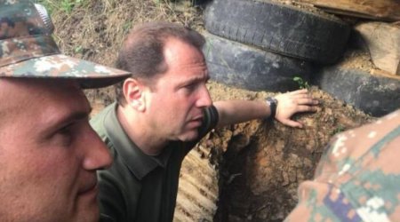 Tonoyan səngərdən döyüş əmri verdi