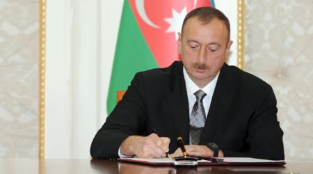 İlham Əliyev hərbi məlumatlarla bağlı sərəncam imzaladı