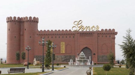 Tanınmışlar Gəncə olayı haqda nələr yazdı?