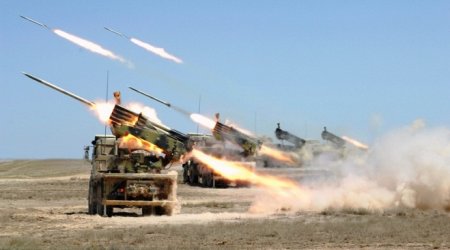 Cəbhədə təxribat: idarə işçiləri atəşə tutuldu