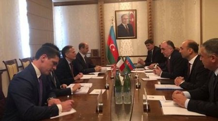 Məmmədyarov italiyalı həmkarı ilə görüşdü