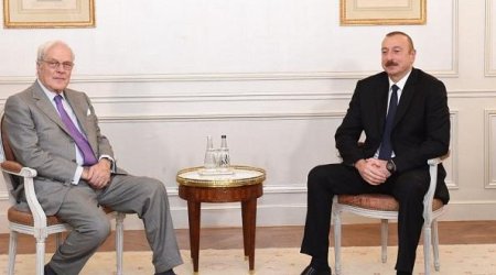 İlham Əliyev Parisdə mühüm görüşlər keçirdi