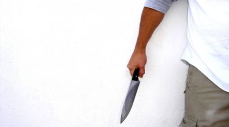 Bakıda dəhşət: oğlan ürəyindən bıçaqlandı