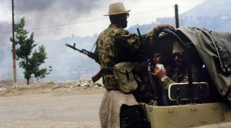 Kremlə Qarabağ çağırışı - Əliyev erməniləri qorxuya saldı