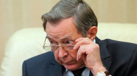 Putinin müşaviri öldü