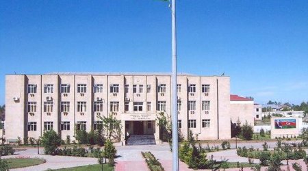 İcra başçısı əsgər anasının evini sökdürüb yerində şadlıq sarayı tikdirir? - Açıqlama