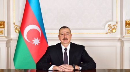 Prezident nekroloq imzaladı