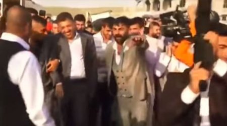 Toya gələn mafiya başçısını belə qarşıladılar - VİDEO