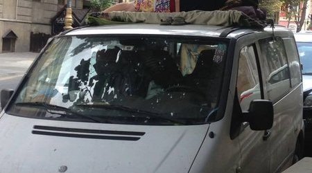 Bakının mərkəzində turistdən QƏRİBƏ ADDIM - FOTO