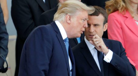 Tramp Makrona zəng etdi