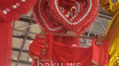 Bakıda qurbanlıq qoyun paltarları satılır 