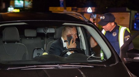 Polis keçmiş səfiri saxladı - Maşını içkili idarə edib+ VIDEO