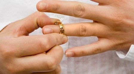 Boşanan ailələr, itirilən dəyərlər, 