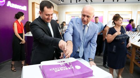 Azercell Telekom открыл  новый эксклюзивный магазин