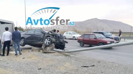 Bakıda maşın radarı vurub aşırdı - VİDEO