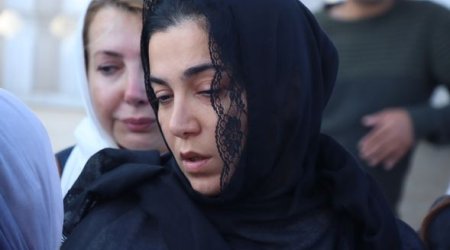 Sevil Nuriyeva həyat yoldaşının İstanbuldakı vida mərasimində - FOTO