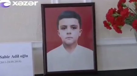 Məktəbdə ölən 2-ci sinif şagirdinin görüntüsü - VİDEO