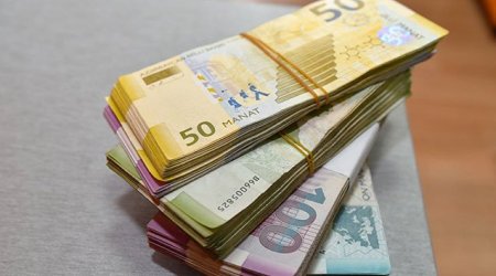 Манат в январе-сентябре укрепился к доллару на 0,01%