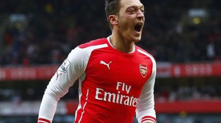 Bakıda Özilin forması üstündə dava düşdü