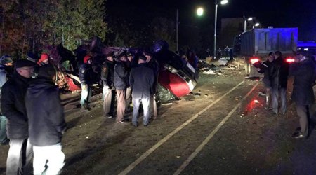 Rusiyada ağır yol qəzası: 12 ölü, 10 yaralı – Fotolar