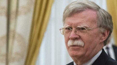 Trampın müşaviri Bakıya niyə gəlir?