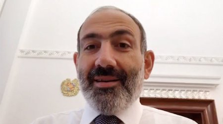 Ermənistan hakimiyyətini dağıdan Paşinyan məzuniyyətə çıxdı