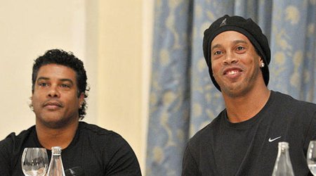 Braziliya məhkəməsi Ronaldinyonun pasportuna həbs qoydu