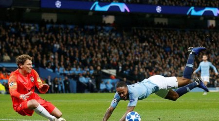 Çempionlar Liqasında hakimdən kobud səhv - VİDEO