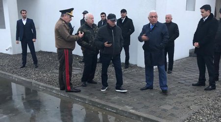 Kəmaləddin Heydərovla Baba Rzayev yanğın olan stansiyada - Foto