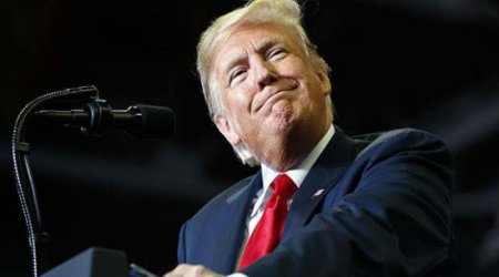 Donald Tramp: “Cavanlığımda Elvis Presliyə bənzəyirdim”