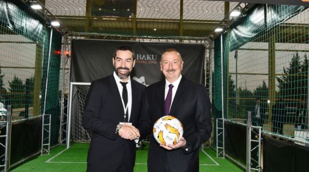 İlham Əliyev məşhur futbolçu ilə görüşüb - FOTO