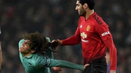 Məşhur futbolçudan gənc oyunçuya qarşı inanılmaz kobudluq - VİDEO