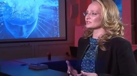 Putinin qızı ilk dəfə Rusiya televiziyasında - FOTO