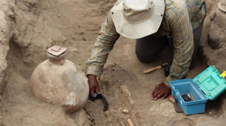 2 min illik məzarda şok edən görüntü - Sən demə... - FOTOLAR