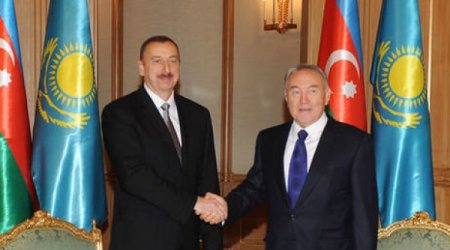Nazarbayev İlham Əliyevi təbrik etdi