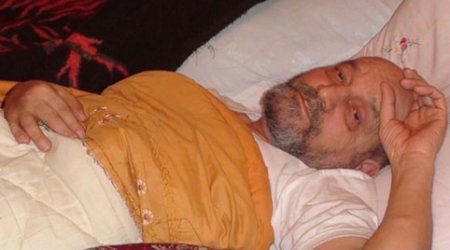 Əməliyyat olunan Ramiz Əzizbəylinin vəziyyəti necədir? - Qızından açıqlama