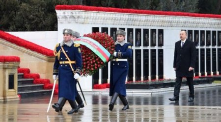 Prezident Şəhidlər Xiyabanını ziyarət etdi
