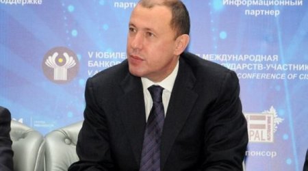 Cahangir Hacıyev şüşə qəfəsdən çıxarılsın - MƏHKƏMƏ