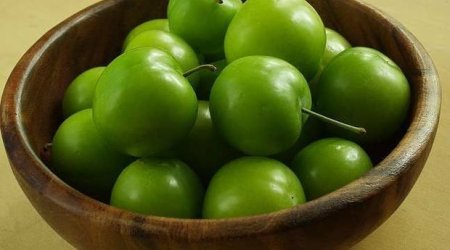 В Азербайджане алыча продается по фантастической цене - ВИДЕО