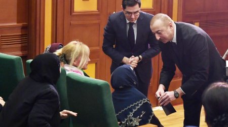 Prezidentin şəhid ailələri ilə görüşündən - FOTOLAR