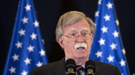 Con Bolton İlham Əliyevə zəng etdi