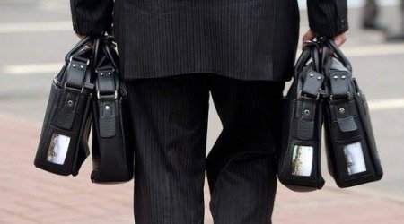 Yüksək vəzifədə olan deputatlar – Onların arasında dörd vəzifə daşıyanı var da var