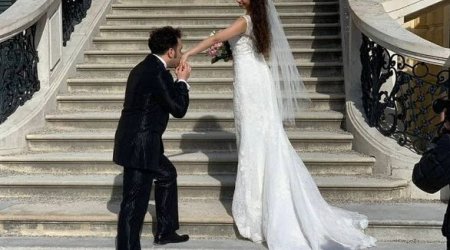 Azərbaycanlı bəstəkar əcnəbi müğənni ilə evləndi - FOTO