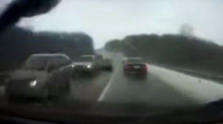 Видео аварии с кортежем президента Молдовы