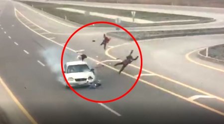 Момент резонансного ДТП в Азербайджане, в котором погибли мать и дочь, попал на камеру - ВИДЕО